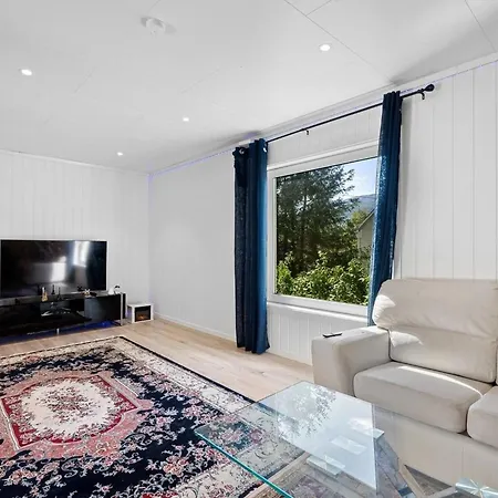 度假居 Entire Single-family - Centrally Located In